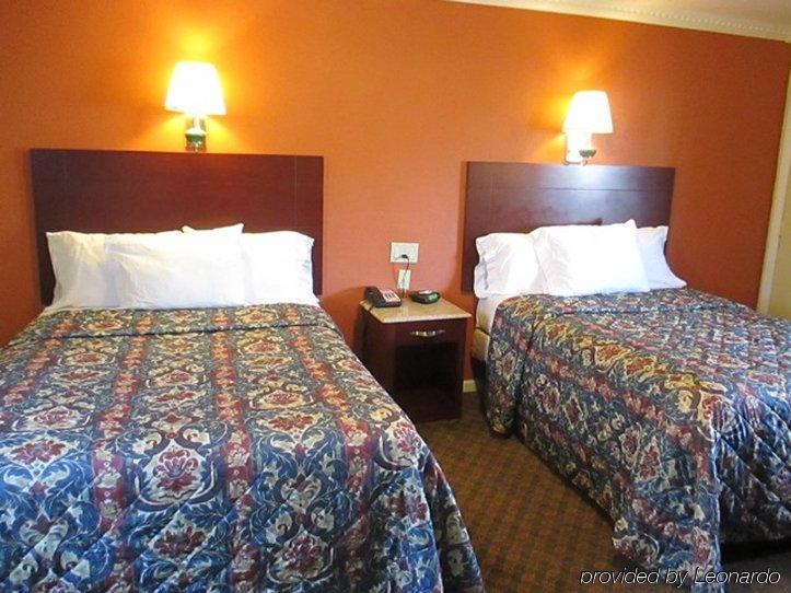 Cheshire Welcome Inn Екстер'єр фото