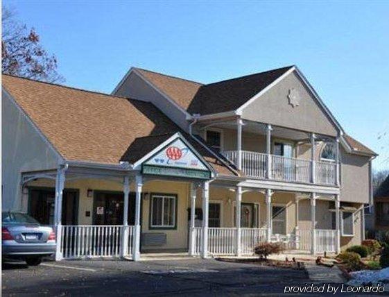 Cheshire Welcome Inn Екстер'єр фото