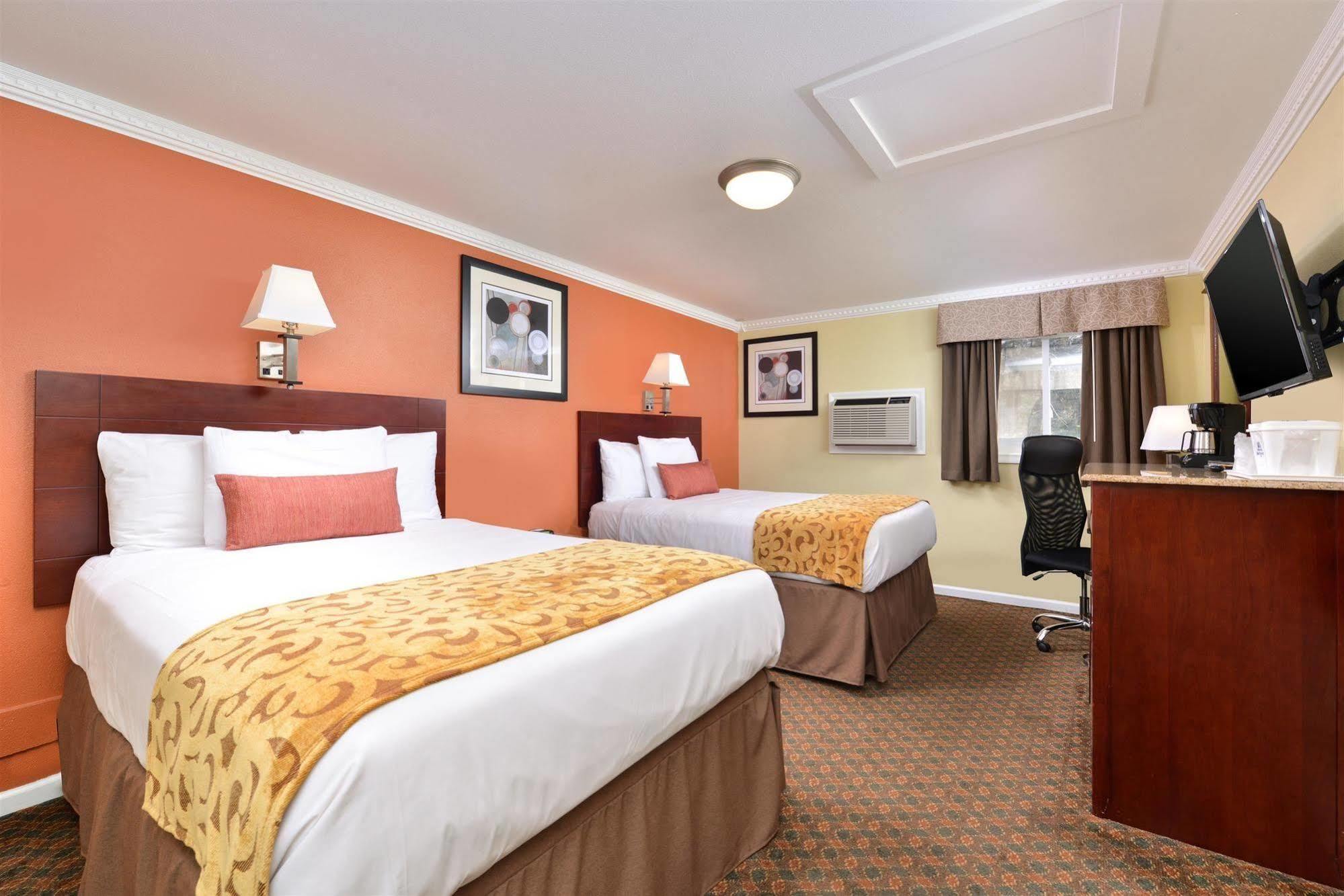 Cheshire Welcome Inn Екстер'єр фото