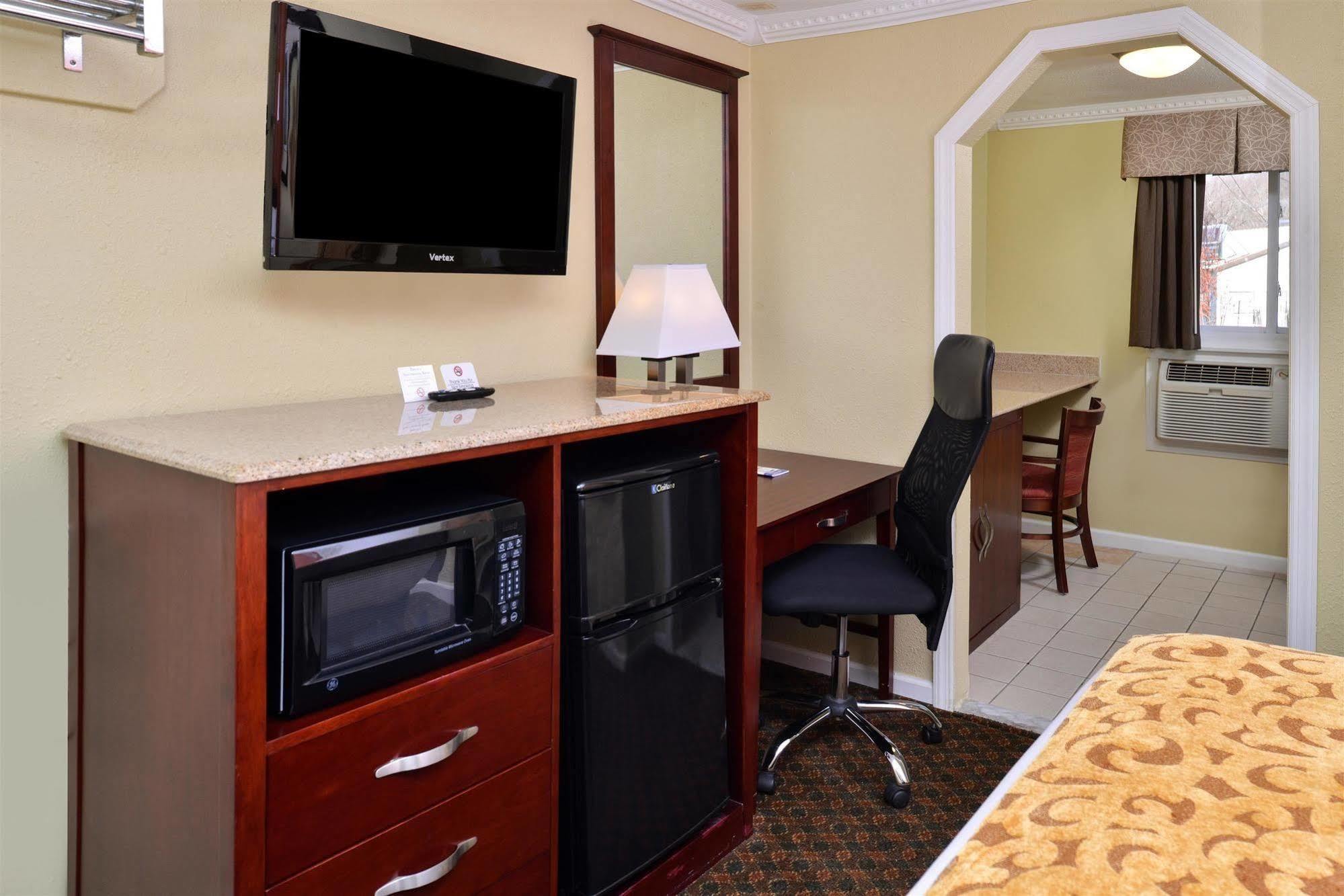 Cheshire Welcome Inn Екстер'єр фото